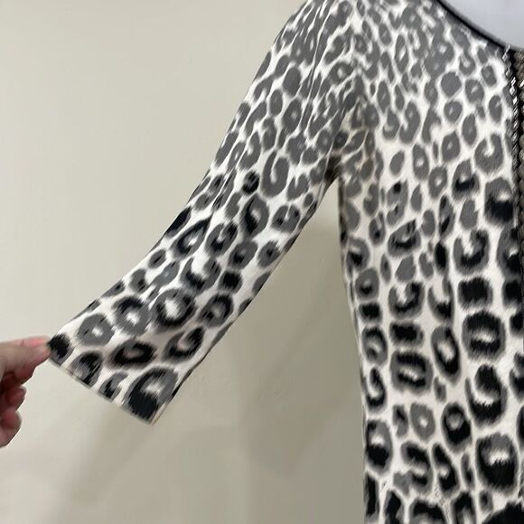 NWOT Berek 2 cardigan gray animal print with silver accents. Size S Small 4/6 - Picture 4 of 10